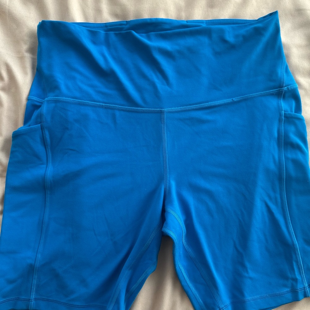 Lulu Lemon Bike Shorts with pockets